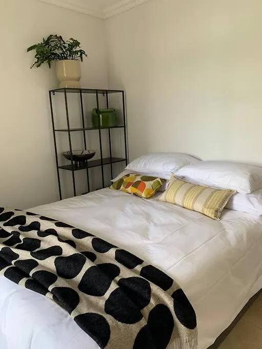 Daire York Street Studio , Greenpoint,Parking And Pool Cape Town